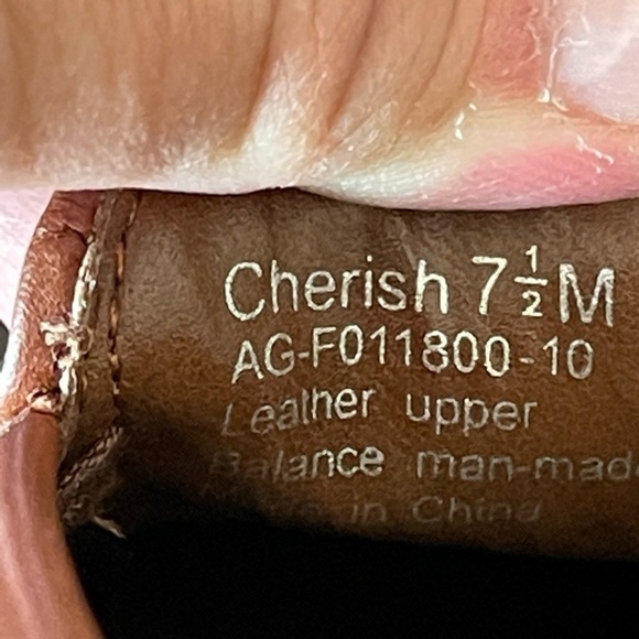 Andrew Geller Magic Cherish leather shoes size 7 1/2 excellent used condition - Picture 6 of 17